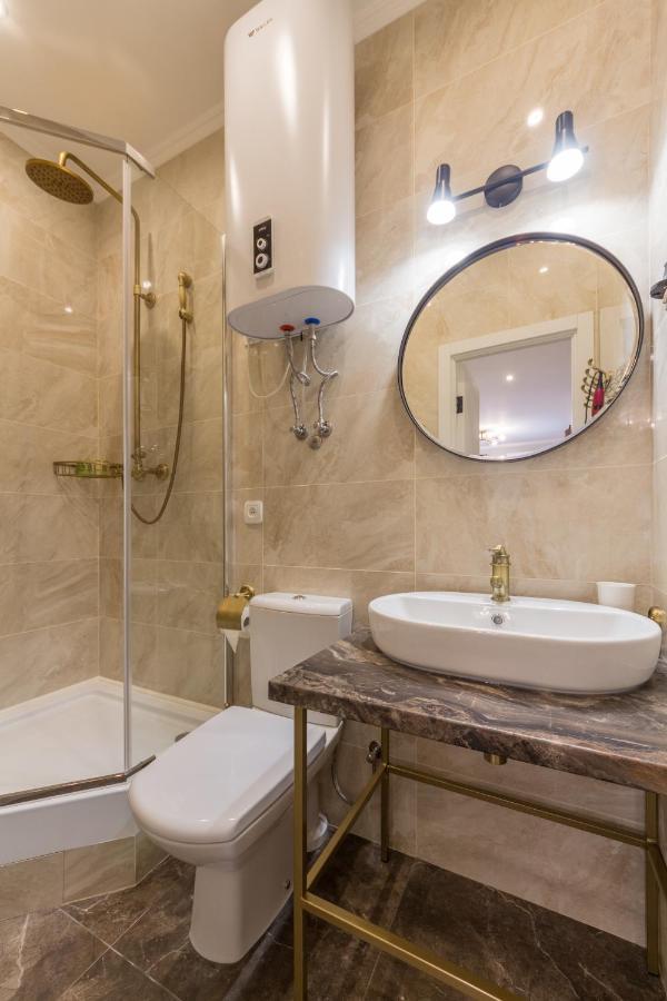 Design Apartment On Mykhailivskyi Ln. 4 Kiev Exterior foto