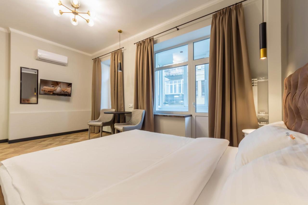 Design Apartment On Mykhailivskyi Ln. 4 Kiev Exterior foto